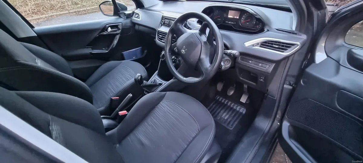 Peugeot 208 2014 - Image 3
