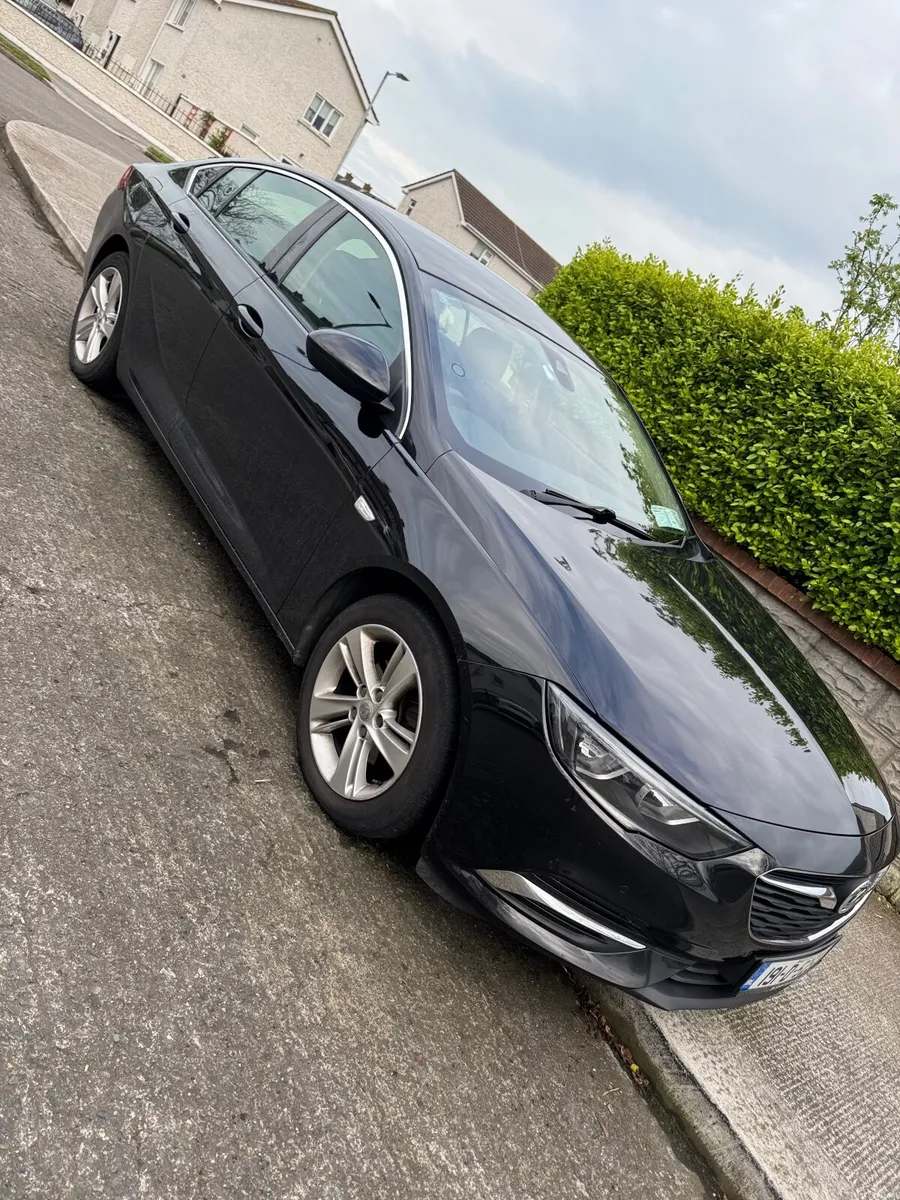 Vauxhall Insignia 2019 - Image 1