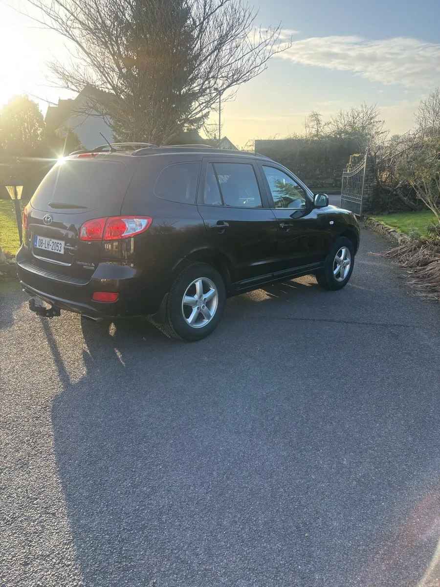 Hyundai Santa Fe 2.2 - Image 1