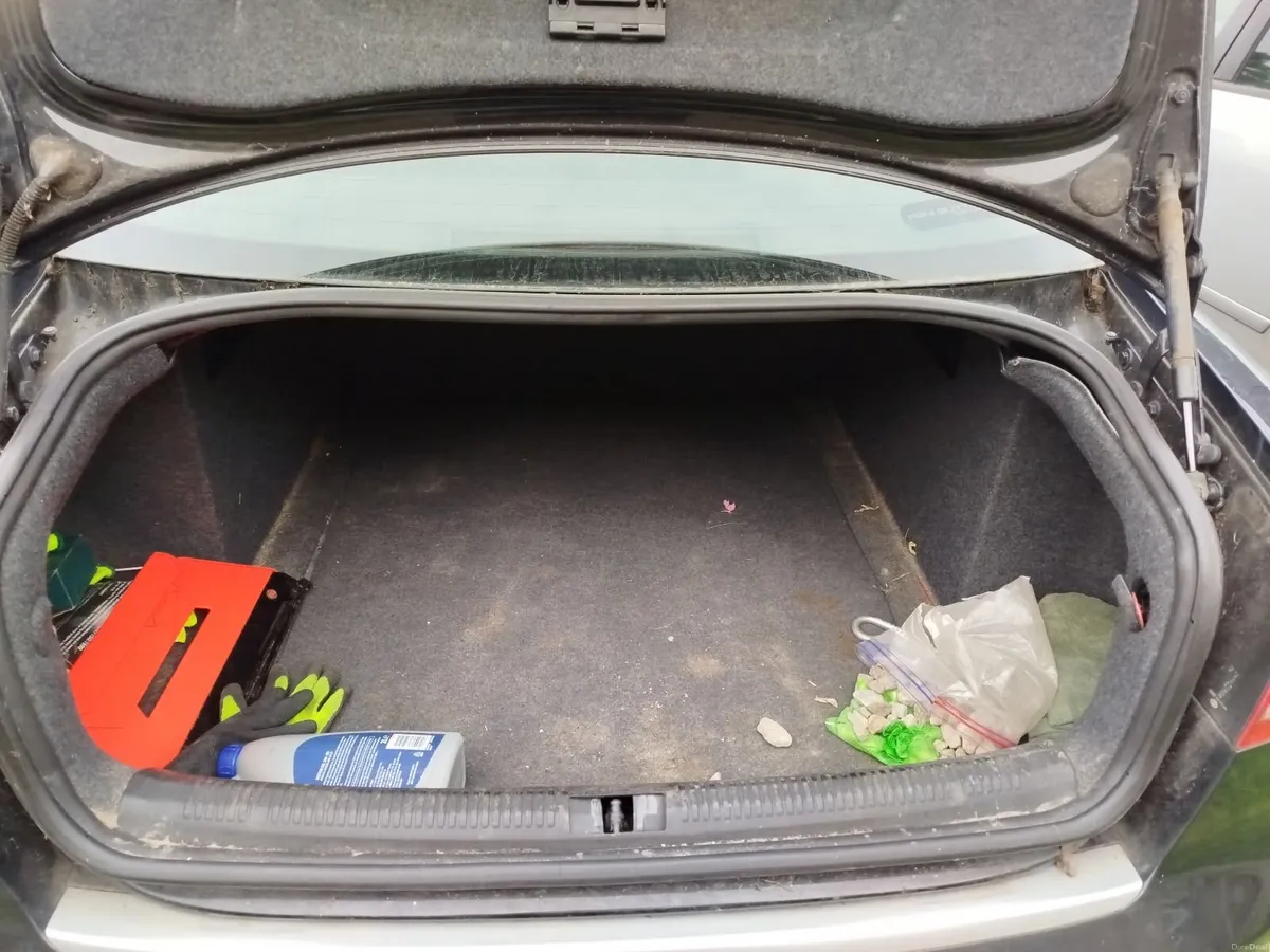 Audi A4 2006 - Image 2