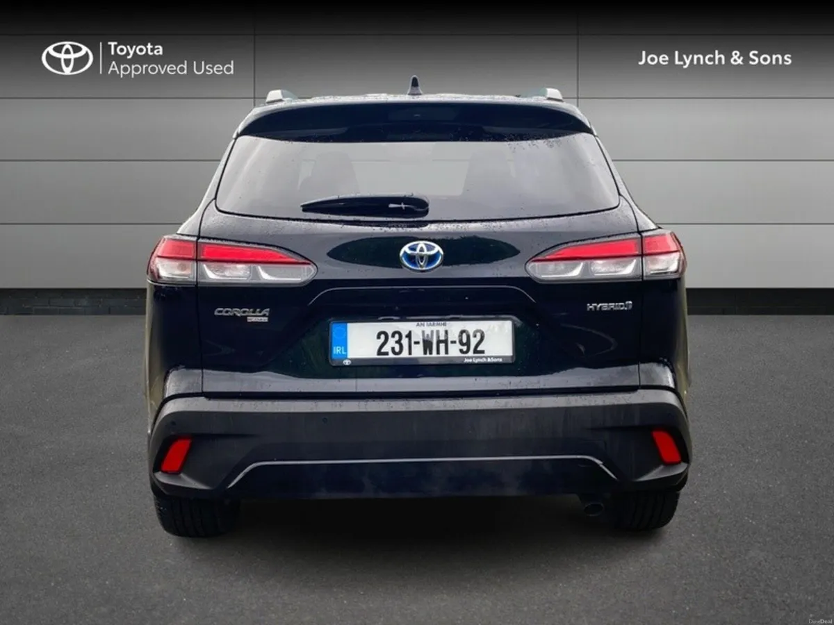 Toyota Corolla Cross Hybrid Sport 2.0 - Image 4