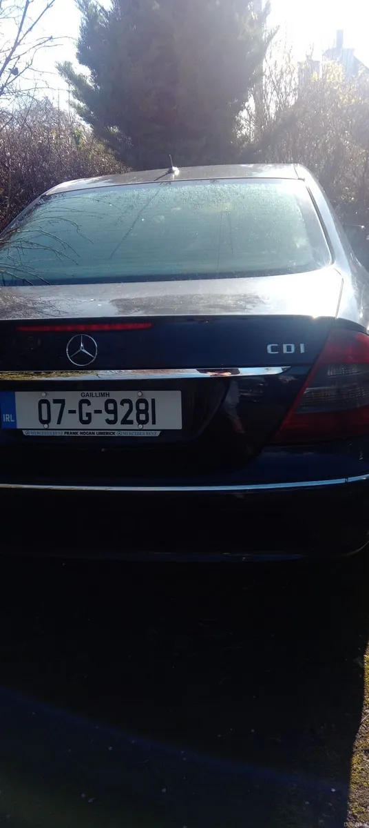 Mercedes-Benz E-Class 2007 - Image 2