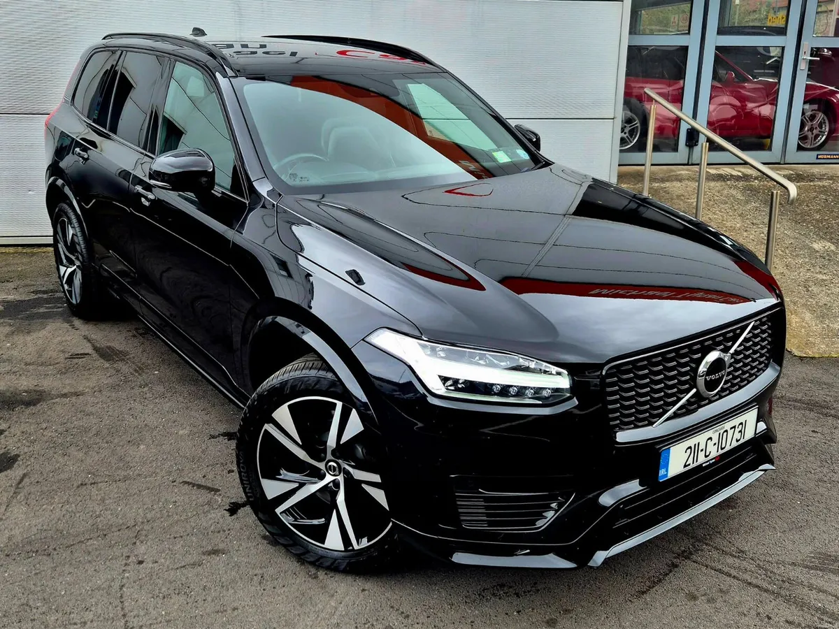 2021 Volvo XC90 PHEV R Design, 22” Alloys, CarPlay - Image 3