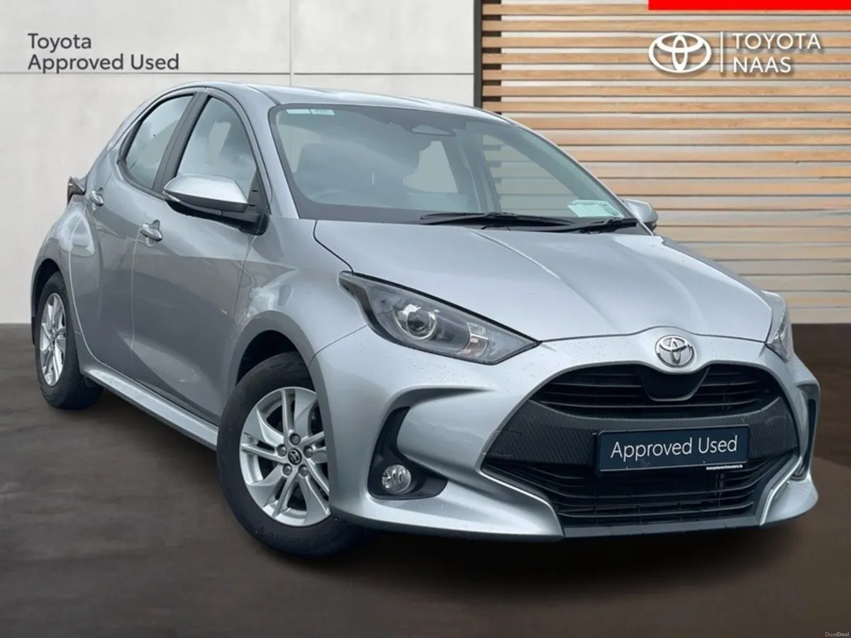 Toyota Yaris Yaris Hybrid 115 Luna - Image 1
