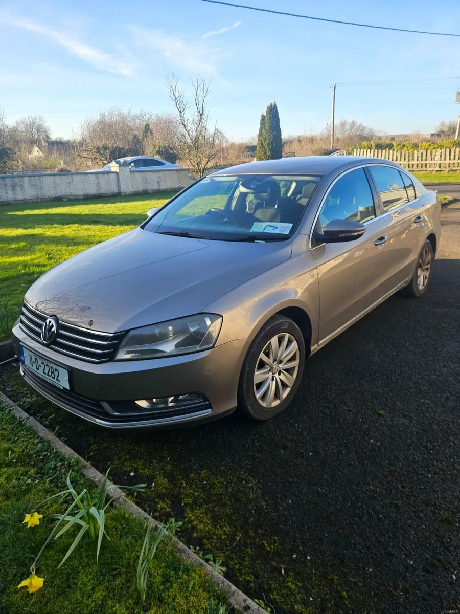 Volkswagen Passat 2011 - Image 1