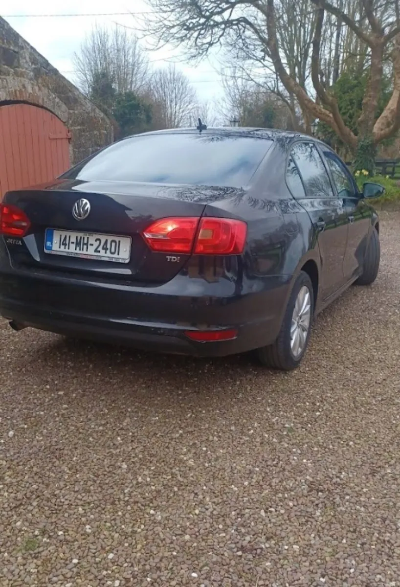 Volkswagen Jetta 2014 - Image 4