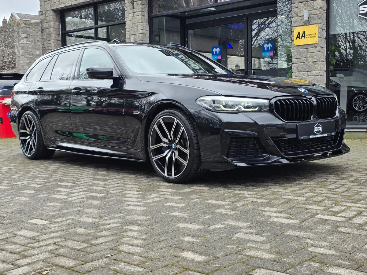 2021 BMW 530E M-SPORT AUTO TOURING . - Image 3