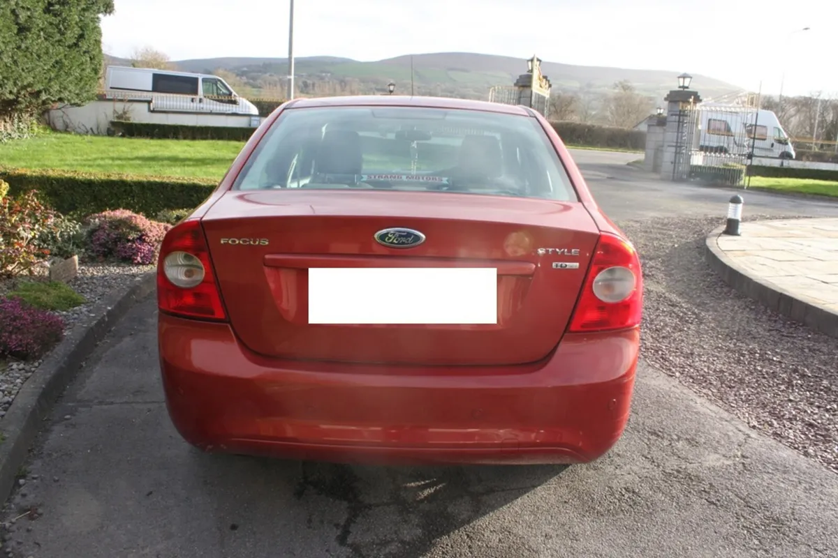 Ford Focus Style 1.8 TDCI, 2009 - Image 2