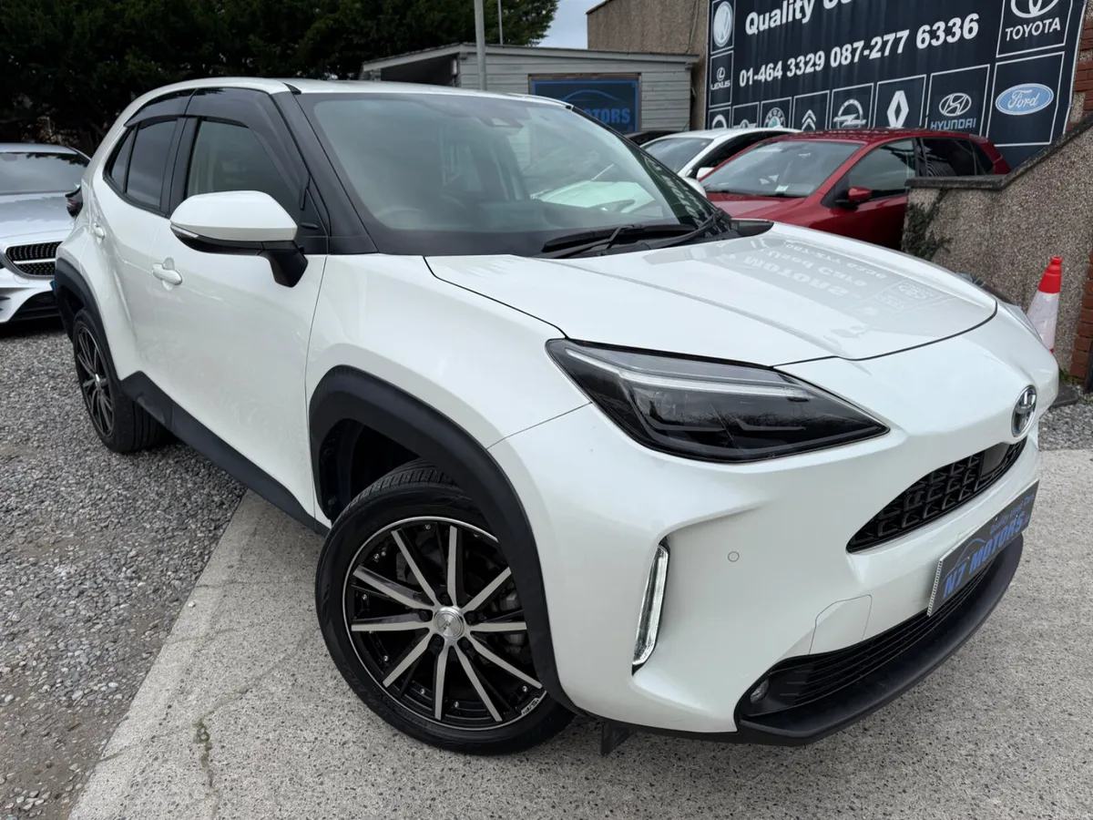 2020 Toyota Yaris Cross 1.5 HYBRID Z AUTO - Image 1