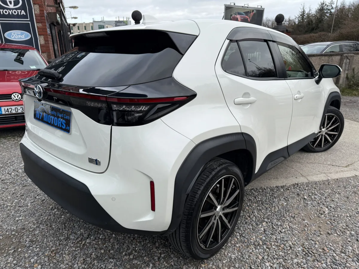 2020 Toyota Yaris Cross 1.5 HYBRID Z AUTO - Image 4