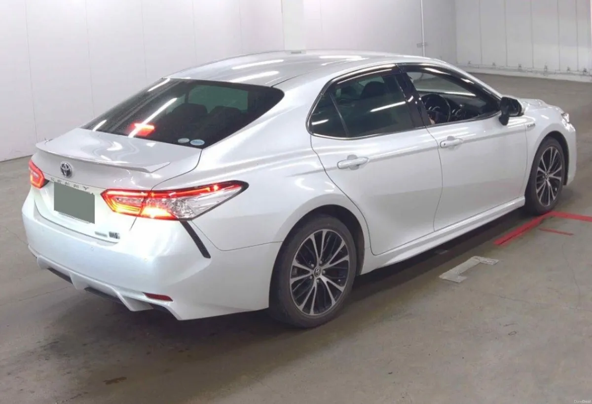 2019 Toyota Camry WS Hybrid - Image 3
