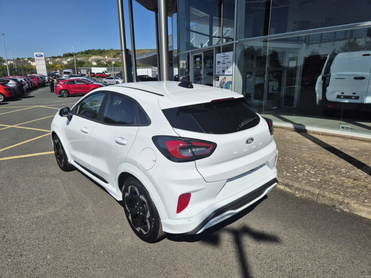 Ford Puma GEN-E PREMIUM 5DR 168PS - Image 3