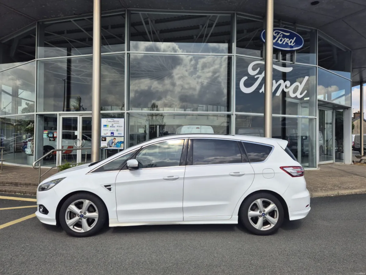Ford S-Max TITANIUM 2.0 TD 150PS 6SPEED - Image 2