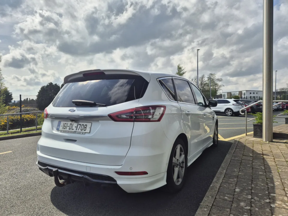 Ford S-Max TITANIUM 2.0 TD 150PS 6SPEED - Image 4