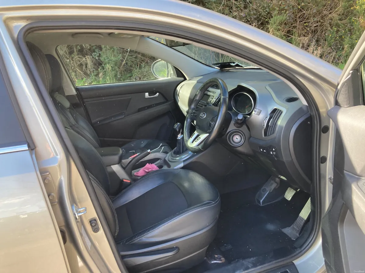 2014 Kia Sportage 1.7 Diesel Only 178000 Klm - Image 4