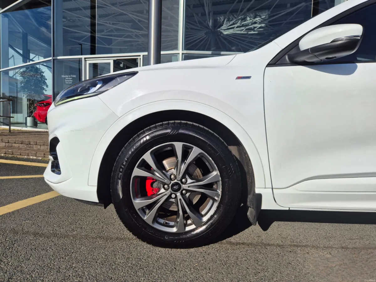 Ford Kuga ST-LINE 5DR 1.5 TD 120 S6.2 M6 FW - Image 6