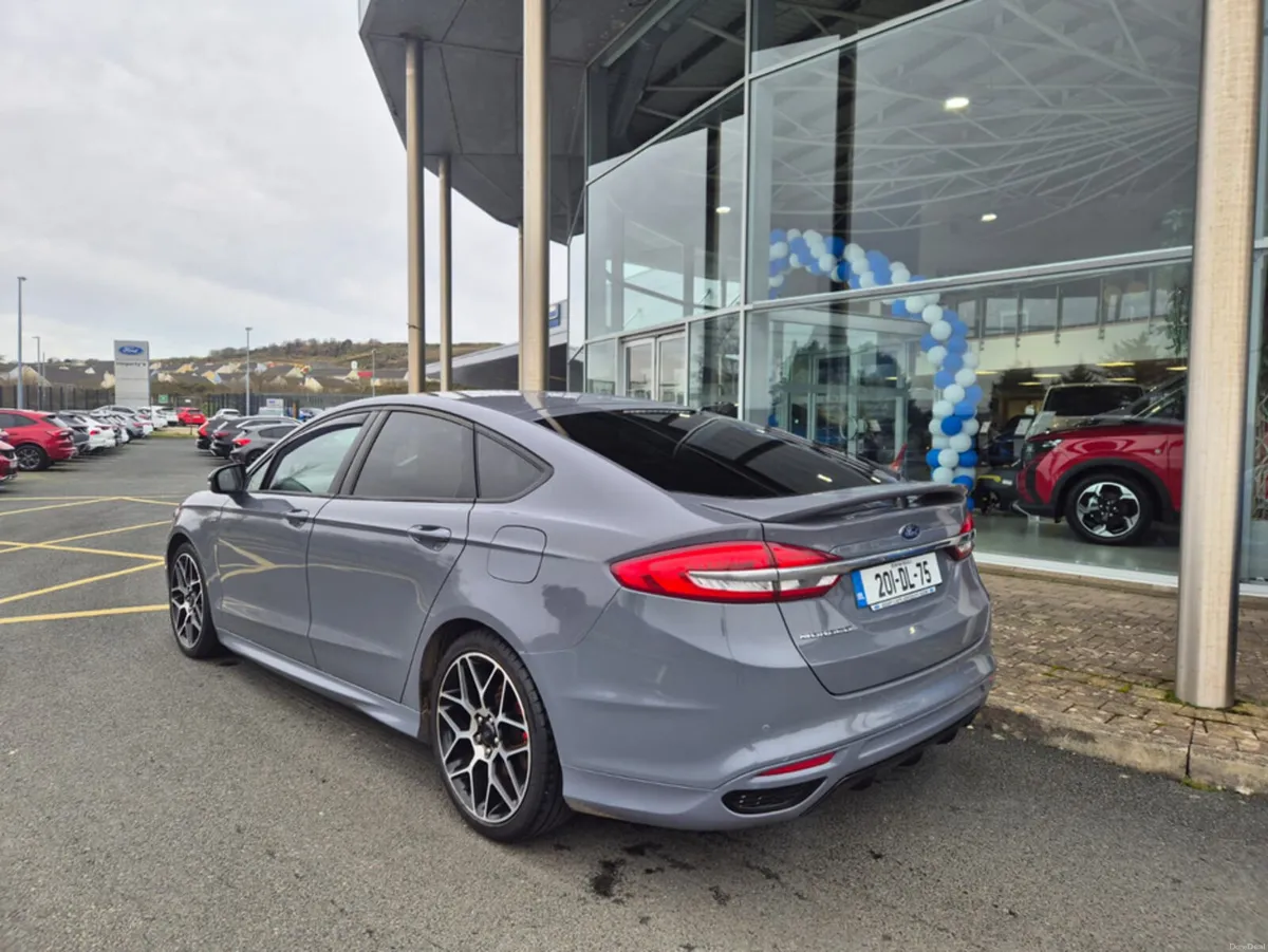 Ford Mondeo ST-LINE X 2.0TD 150PS 4DR - Image 4