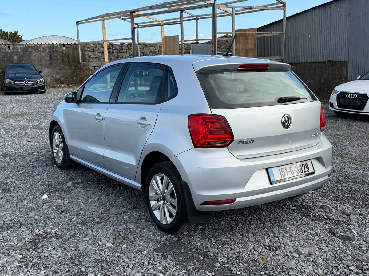 2015 Volkswagen Polo - Image 4