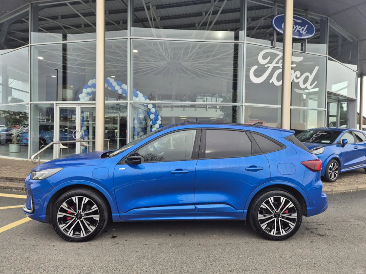 Ford Kuga ST-LINE X 5DR 2.5L 243PS PHEV - Image 3