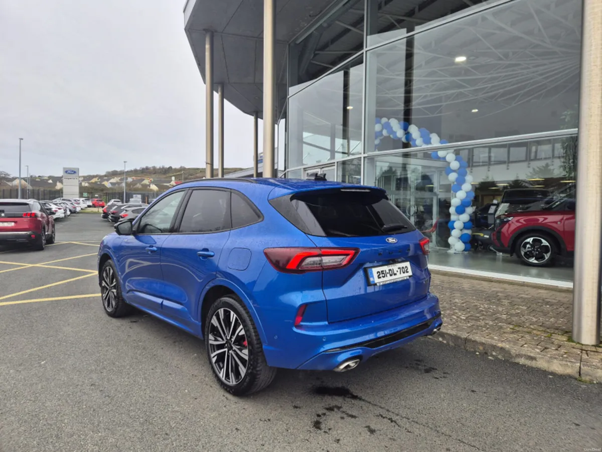 Ford Kuga ST-LINE X 5DR 2.5L 243PS PHEV - Image 4