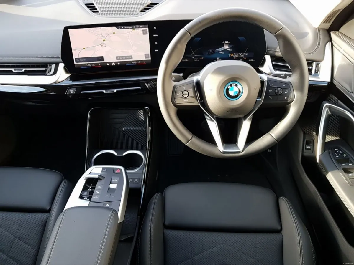 BMW iX1 iX1 eDrive20 xLine - Image 5
