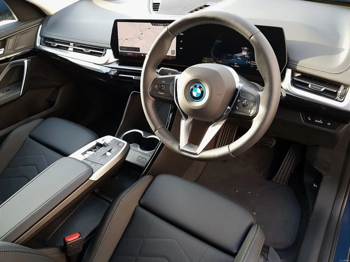 BMW iX1 iX1 eDrive20 xLine - Image 6