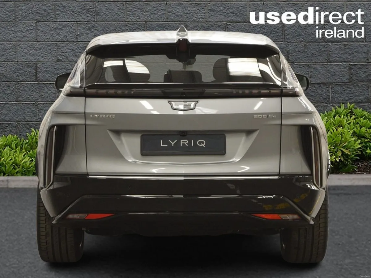 Cadillac Lyriq 600 E4 Luxury - Image 4