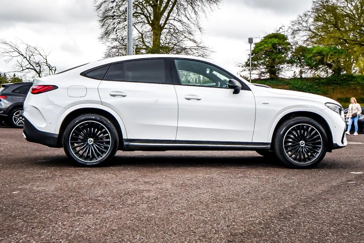 Mercedes-Benz GLC 300de AMG Coupe Night Pack 328bh - Image 4