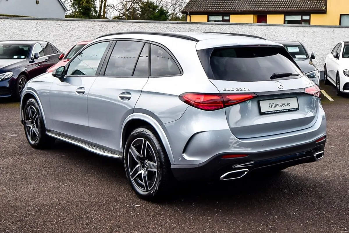 Mercedes-Benz GLC 220d AMG 4Matic Night Pack - Image 4