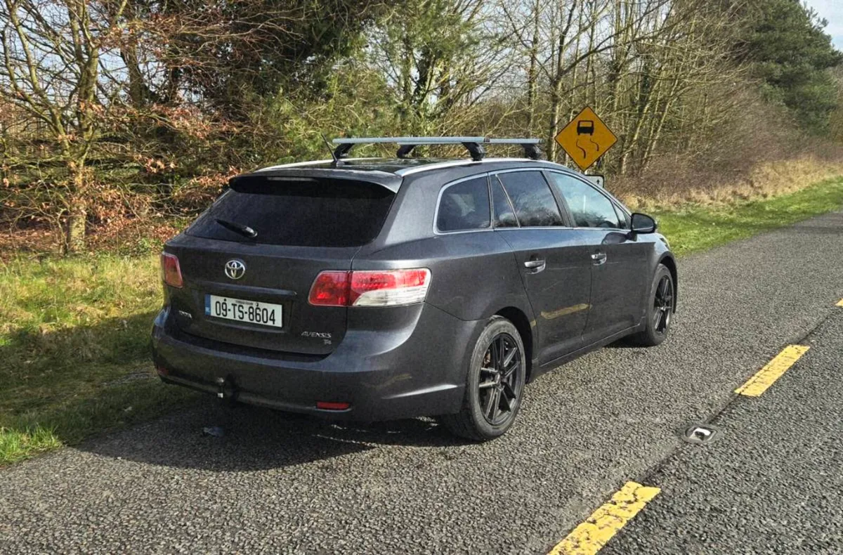 Toyota Avensis T4 Model - Image 4