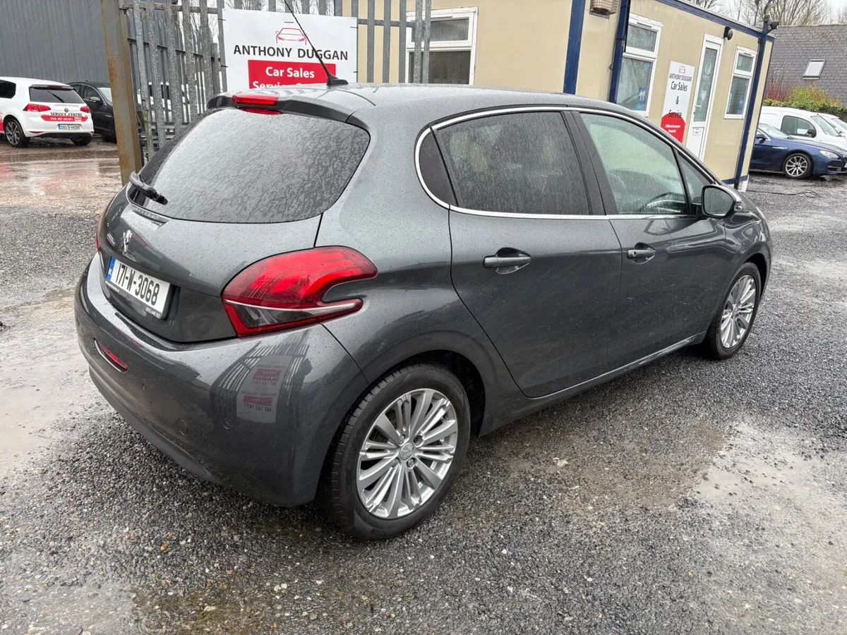 2017 Peugeot 208 - Image 3