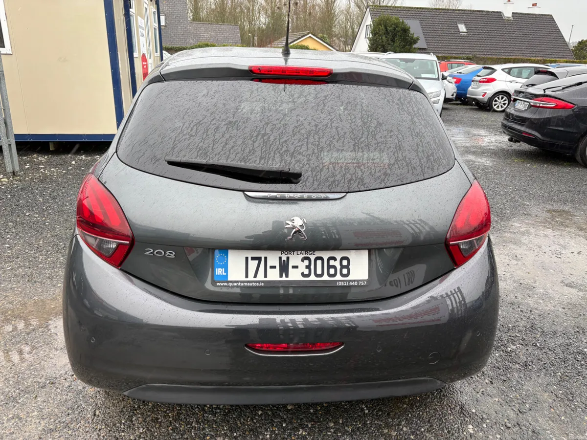 2017 Peugeot 208 - Image 4