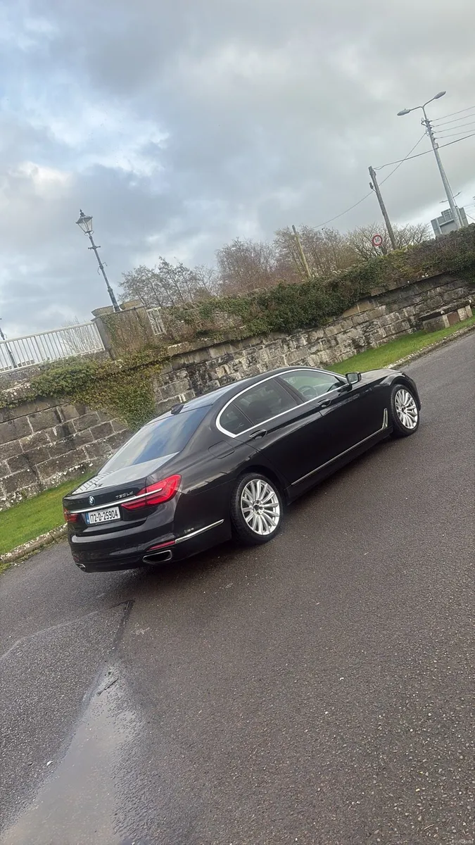 BMW 730 - Image 2