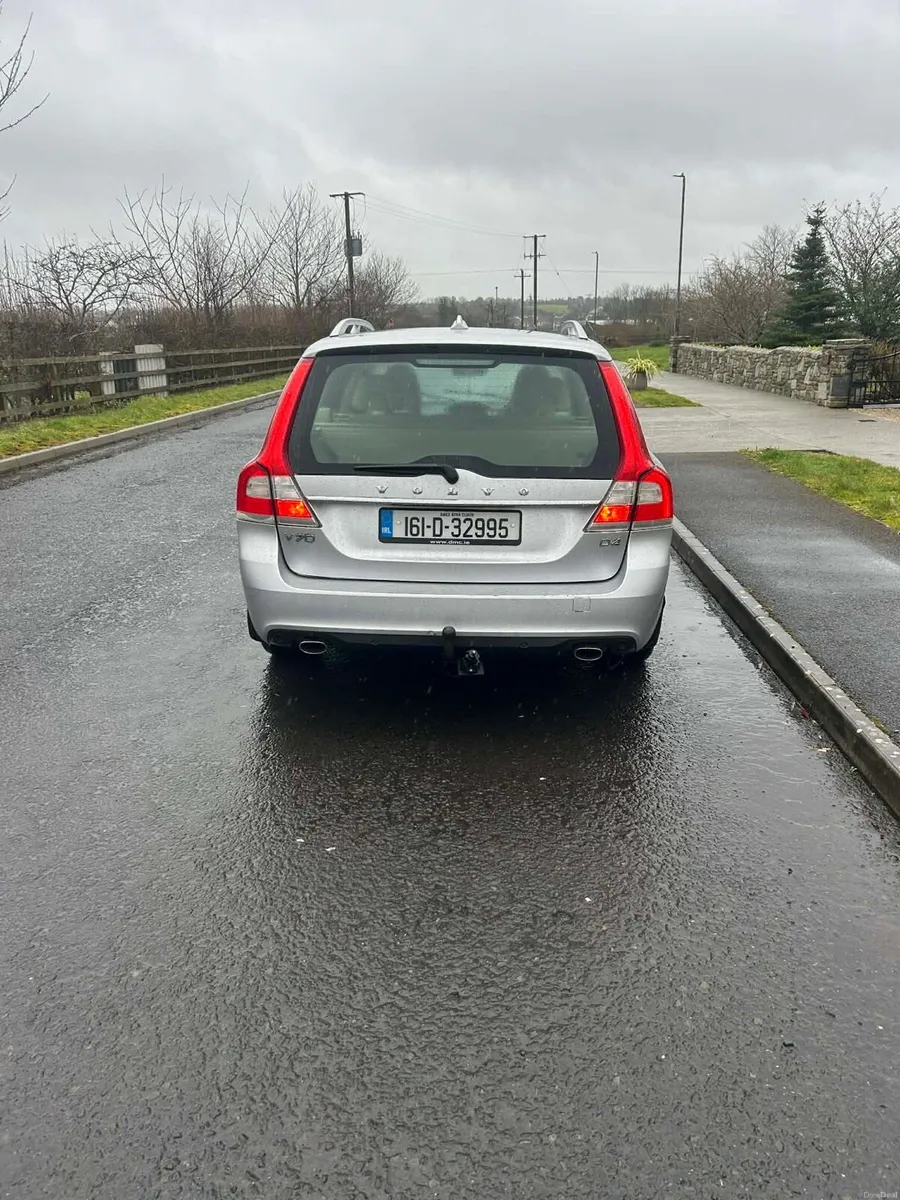 2016 Volvo V70 D4 Automatic - Image 3