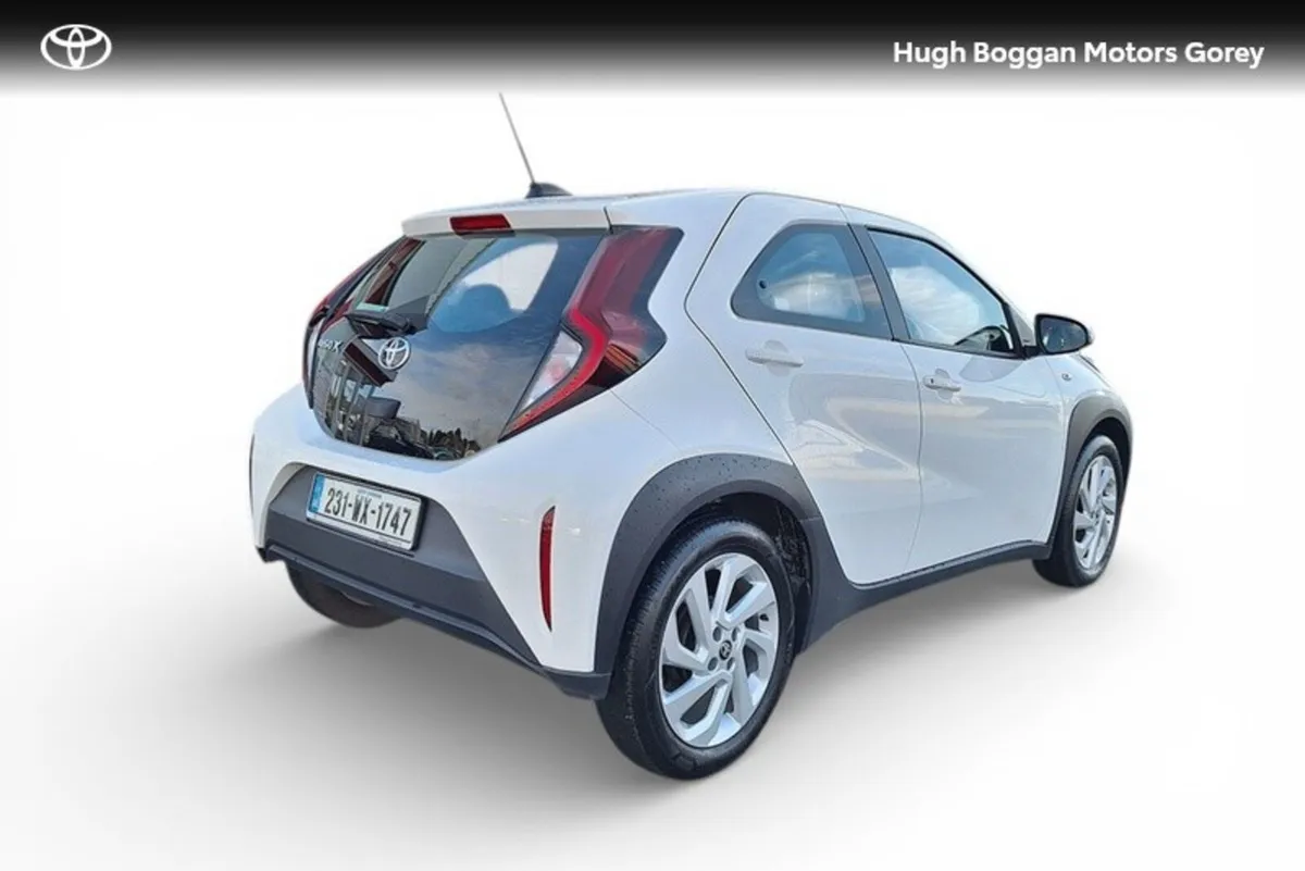 Toyota Aygo X 1.0 PULSE 4DR - Image 2
