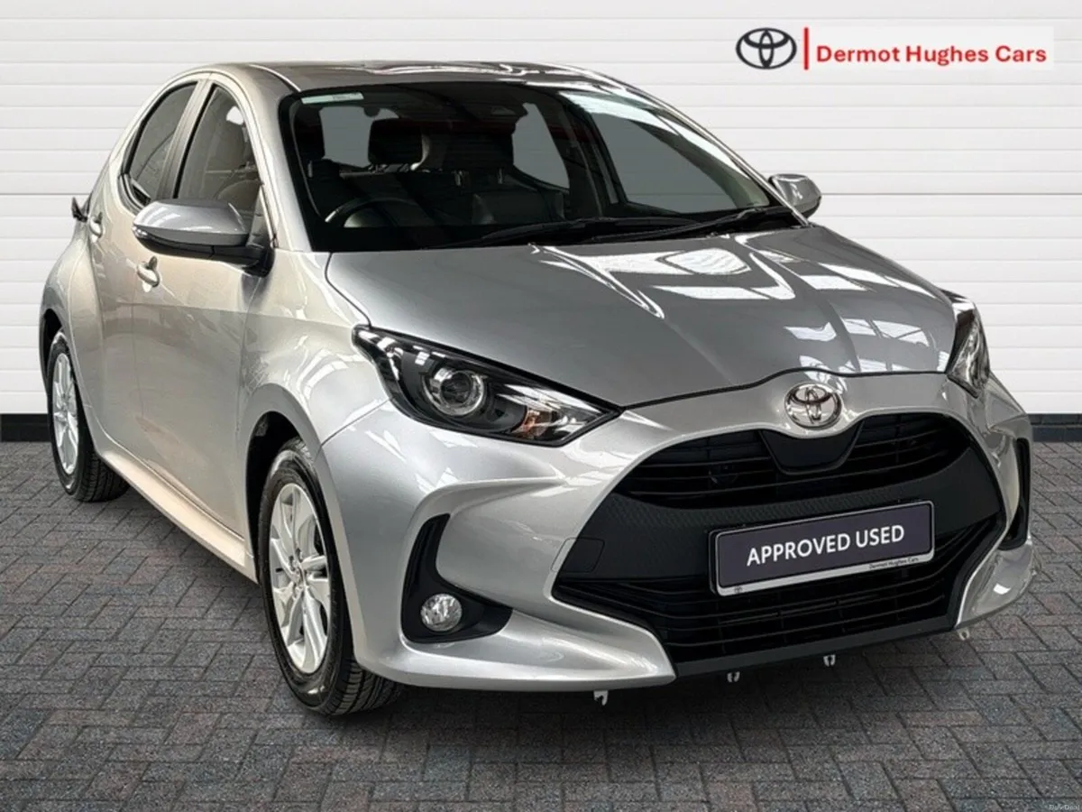 Toyota Yaris YARIS 1.5 LUNA MANUAL - Image 1