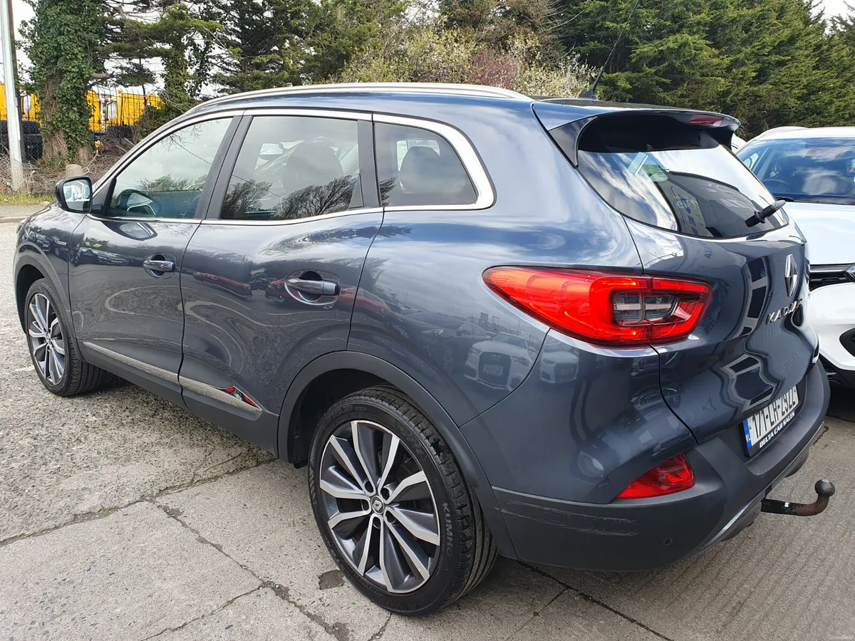 2017 RENAULT KADJAR SIGNATURE NAV 1.5 DCI 110BHP - Image 4