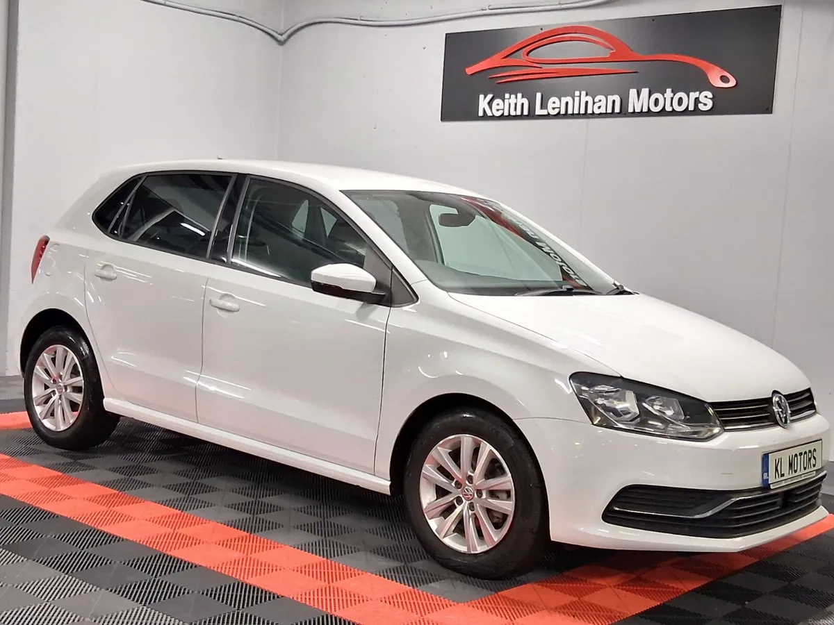 2016 Volkswagen Polo **AUTO - LOW KMS** - Image 1