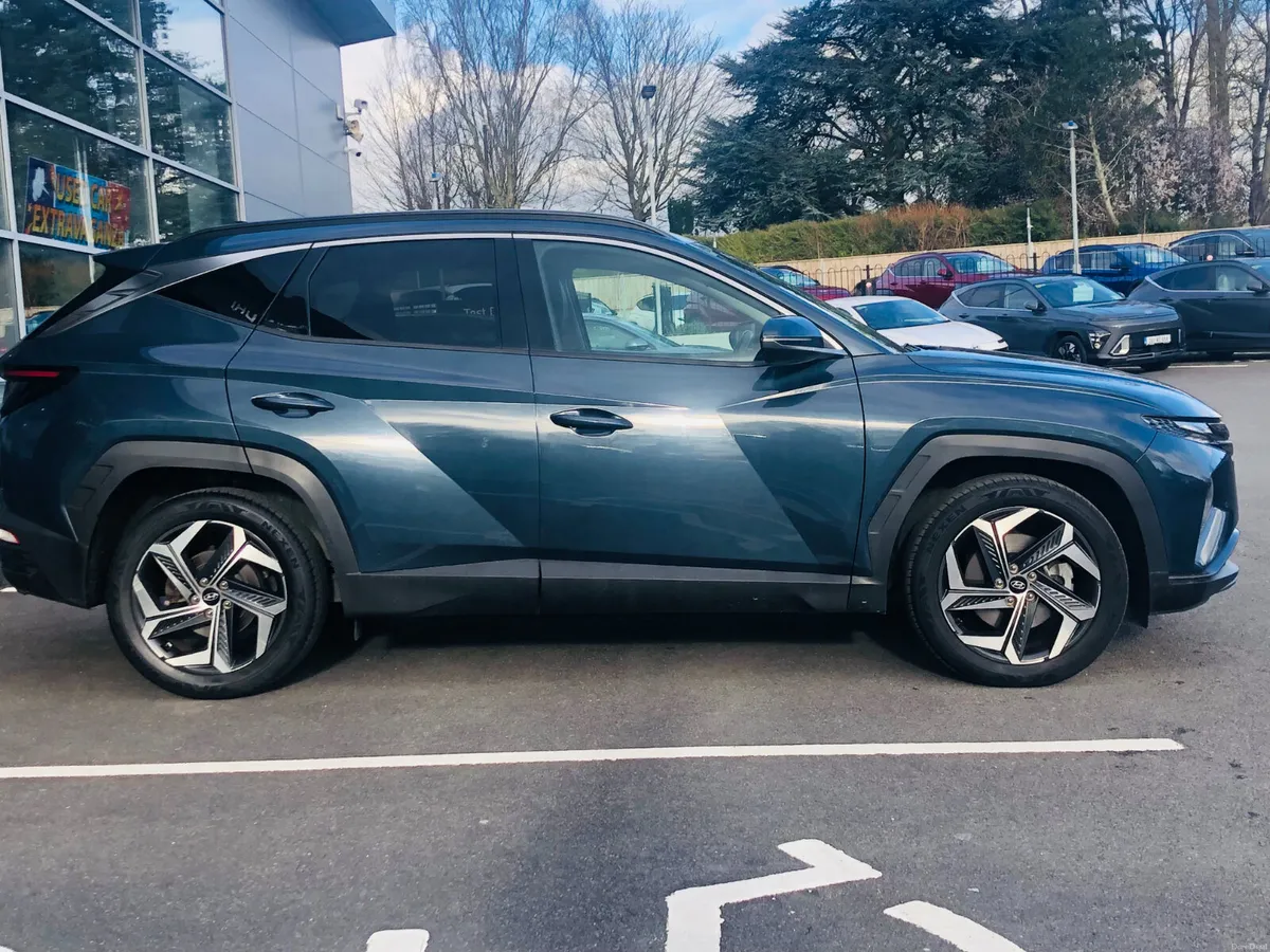 Hyundai Tucson Executive Plus 1.6 Hybrid Automatic - Image 4