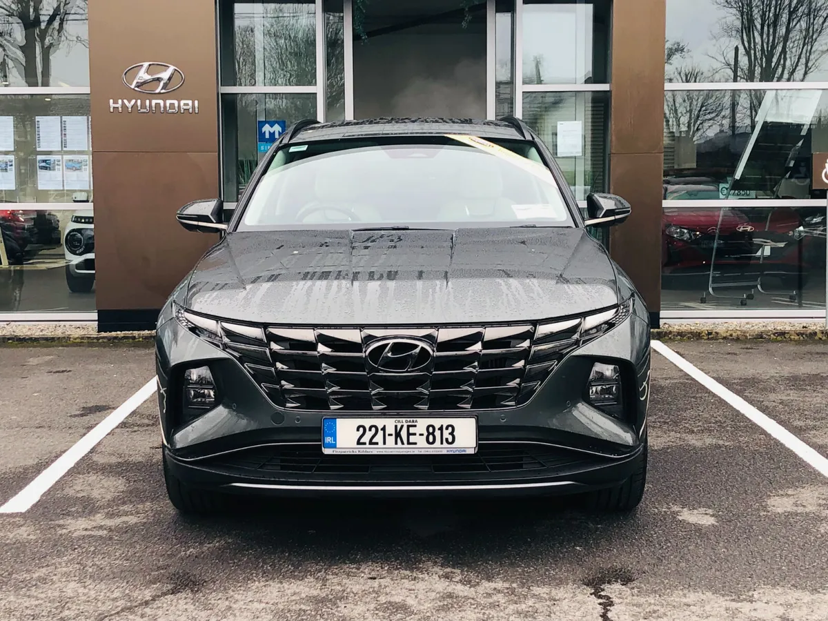Hyundai Tucson Executive Plus 1.6 Plug-In Hybrid - Image 2