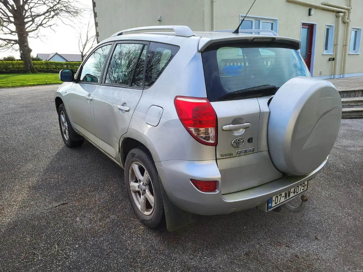 Toyota RAV4 2007 - Image 2