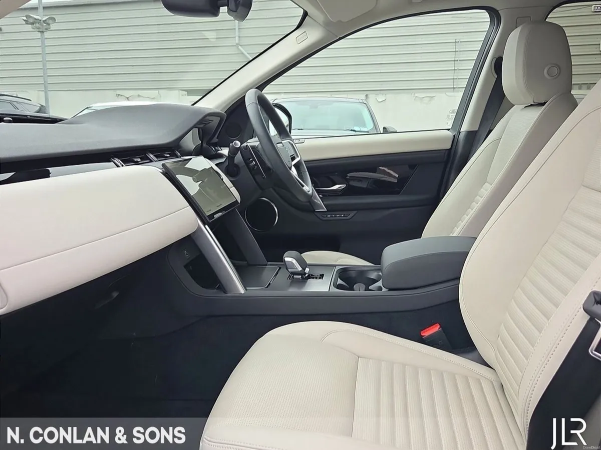 Land Rover Discovery Sport PHEV S AUTO *MAIN LAND - Image 3