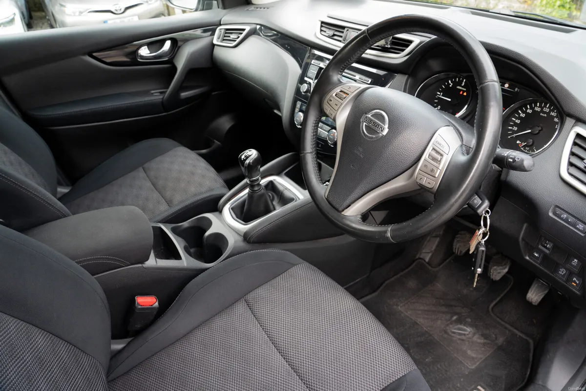 2015 Nissan Qashqai (Extensively Serviced) - Image 2