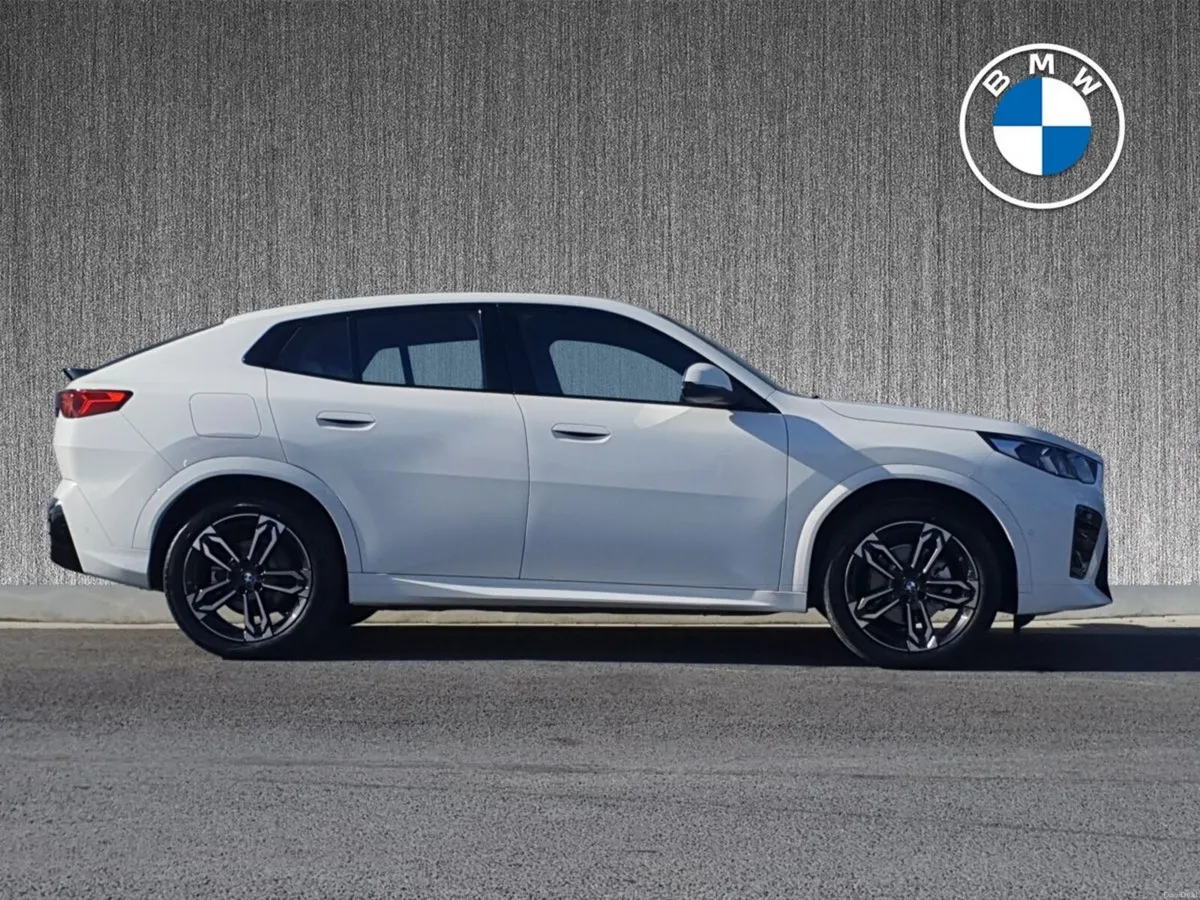 BMW iX2 iX2 eDrive20 M Sport - Image 3