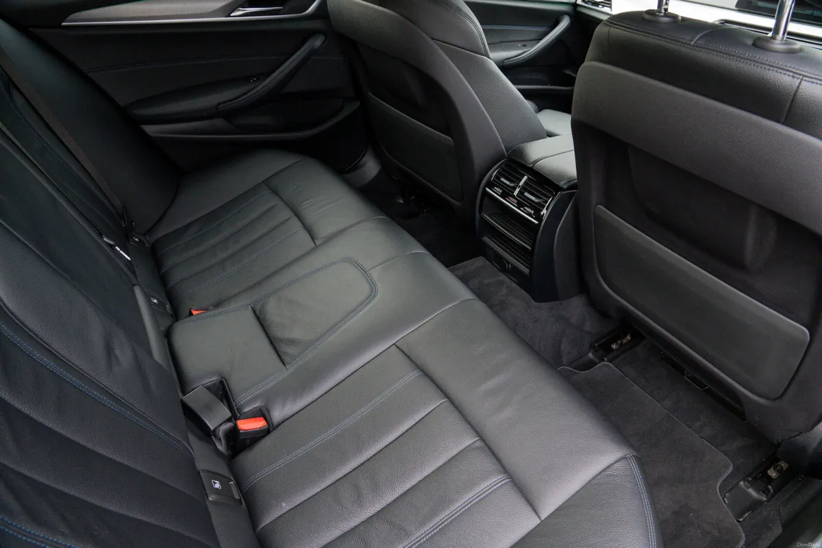 2018 BMW 5-Series M Sport 520D - Image 4