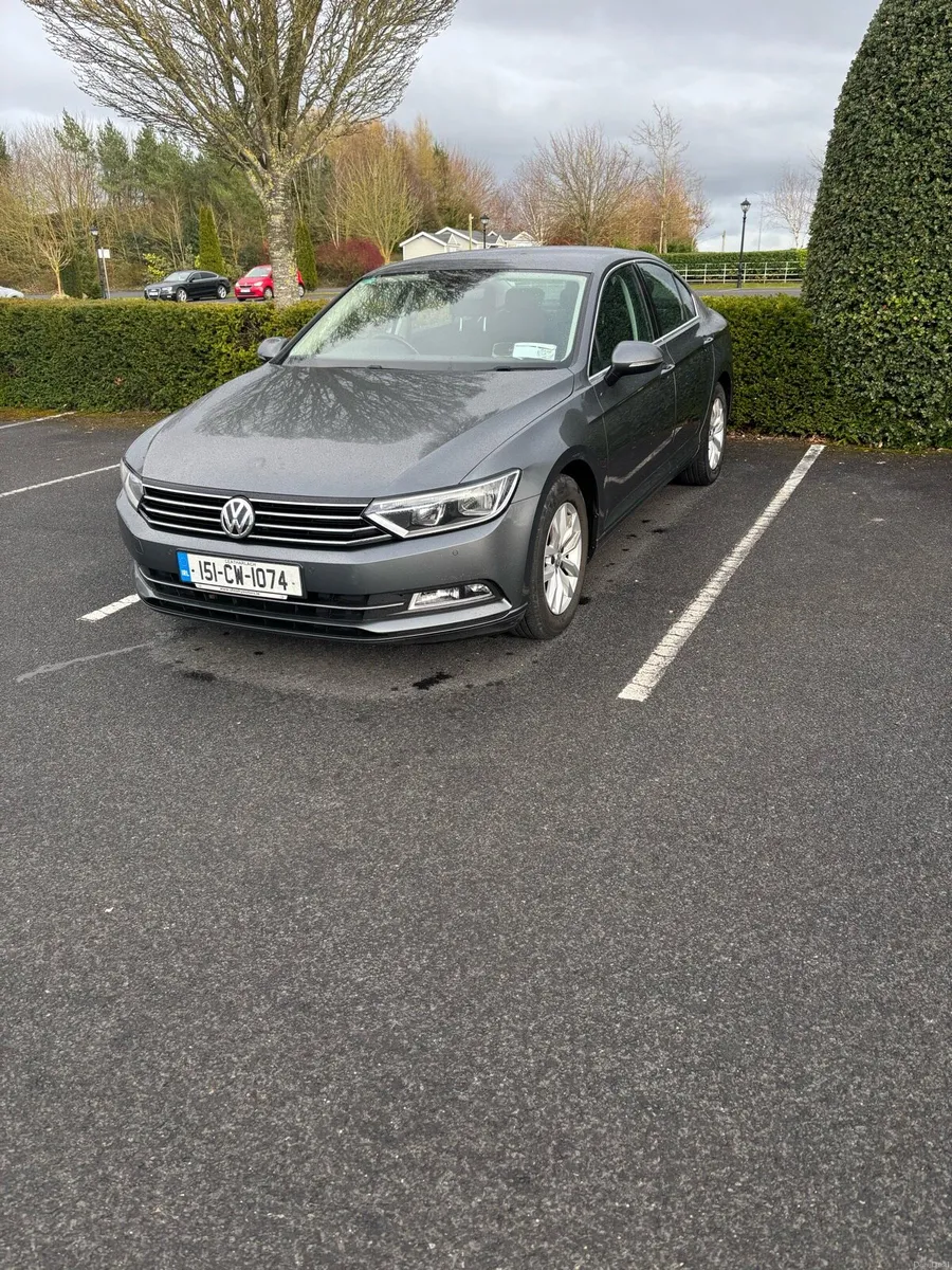 Volkswagen Passat - Image 2