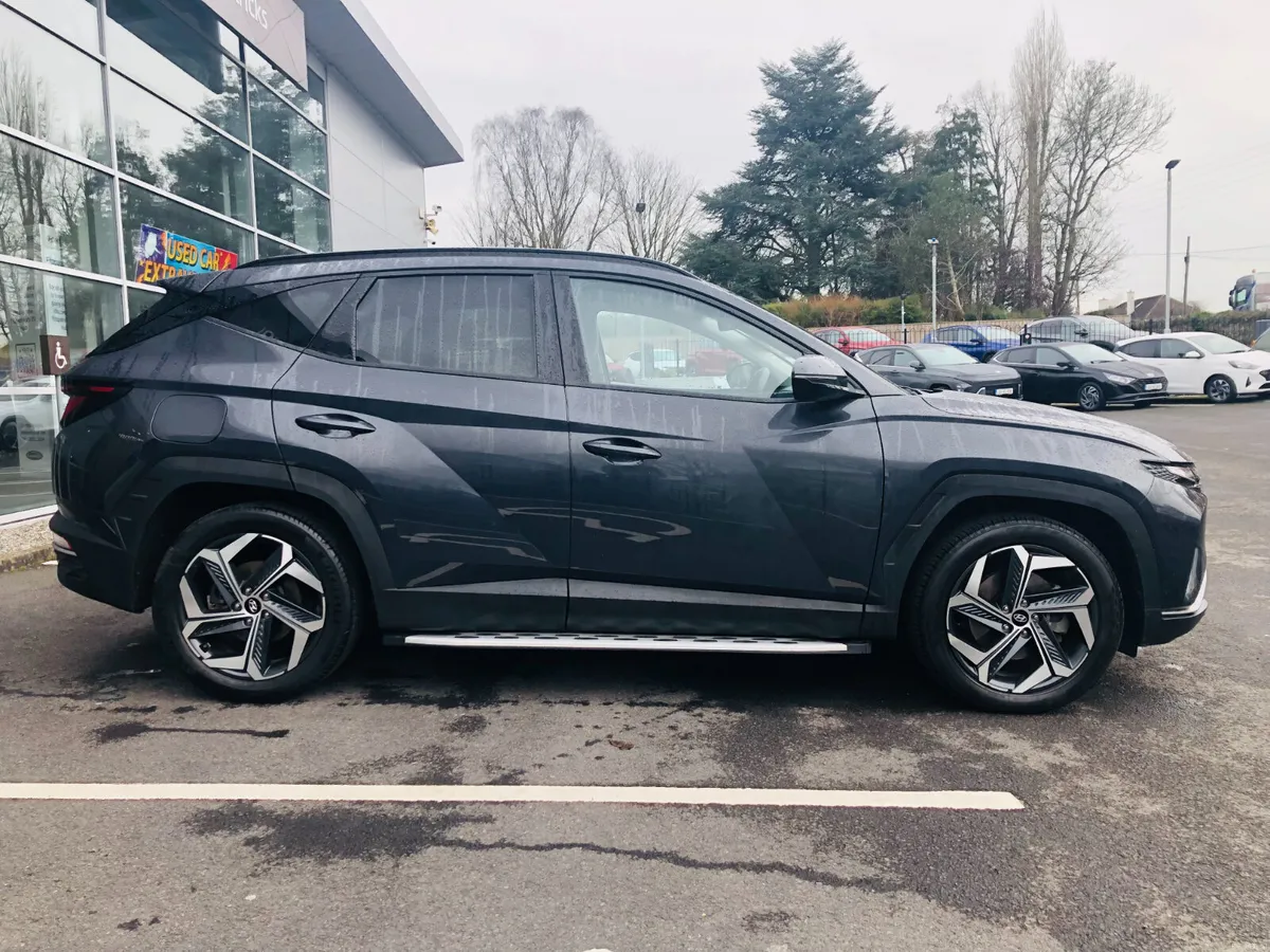 Hyundai Tucson Executive 1.6 Plug-In Hybrid - Image 4