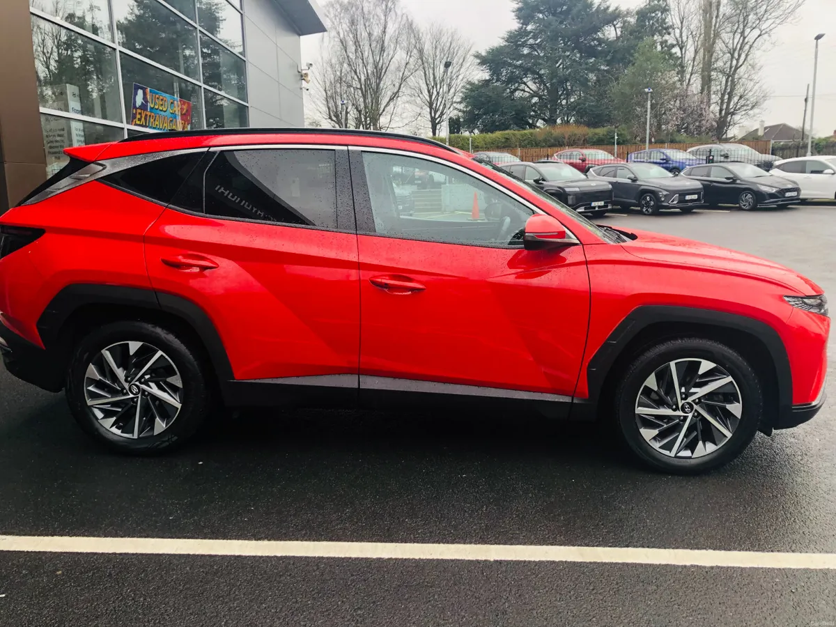 Hyundai Tucson Executive Plus 1.6 Diesel - Image 4