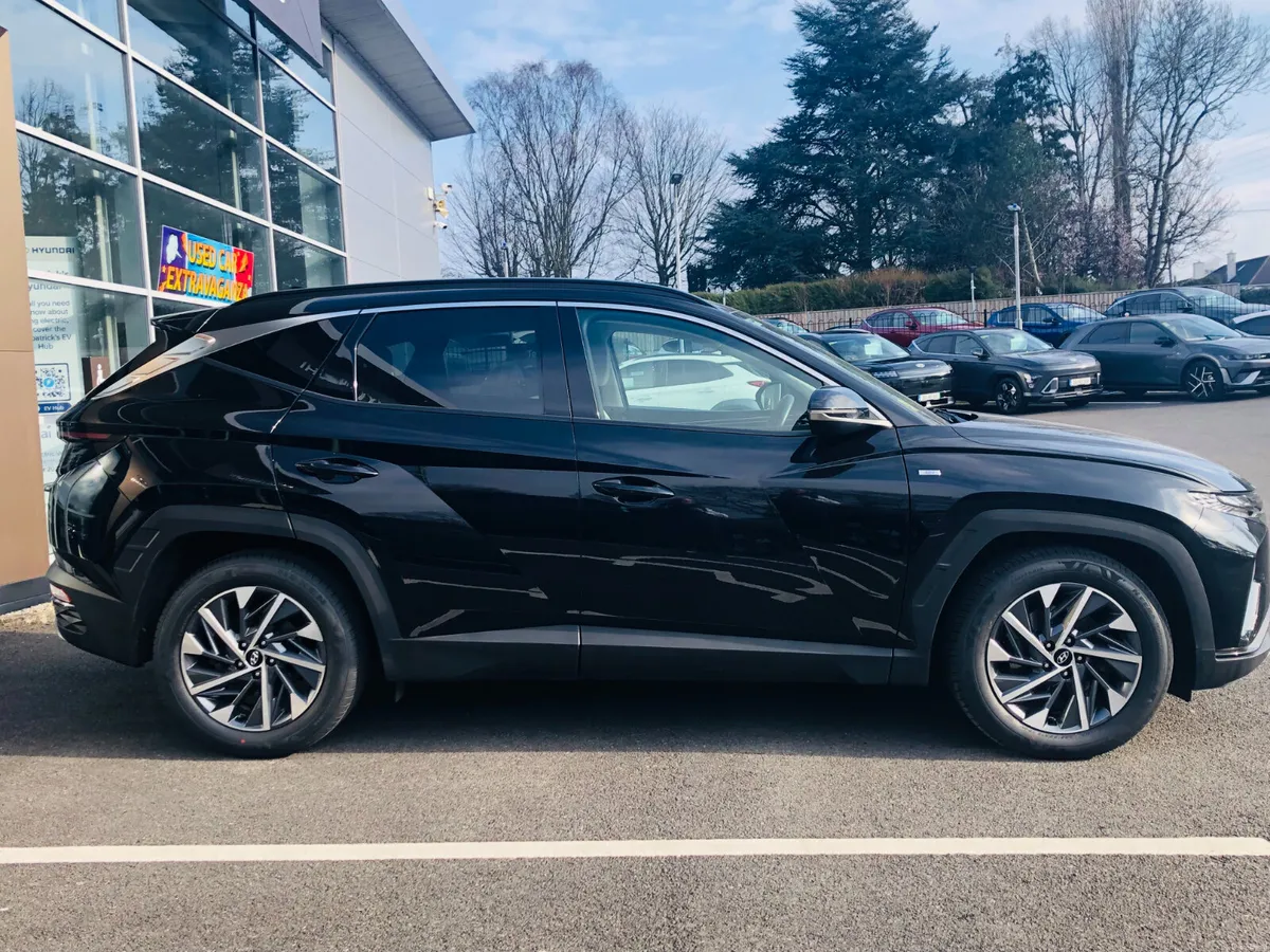 Hyundai Tucson Executive Plus 1.6 Diesel Automatic - Image 4
