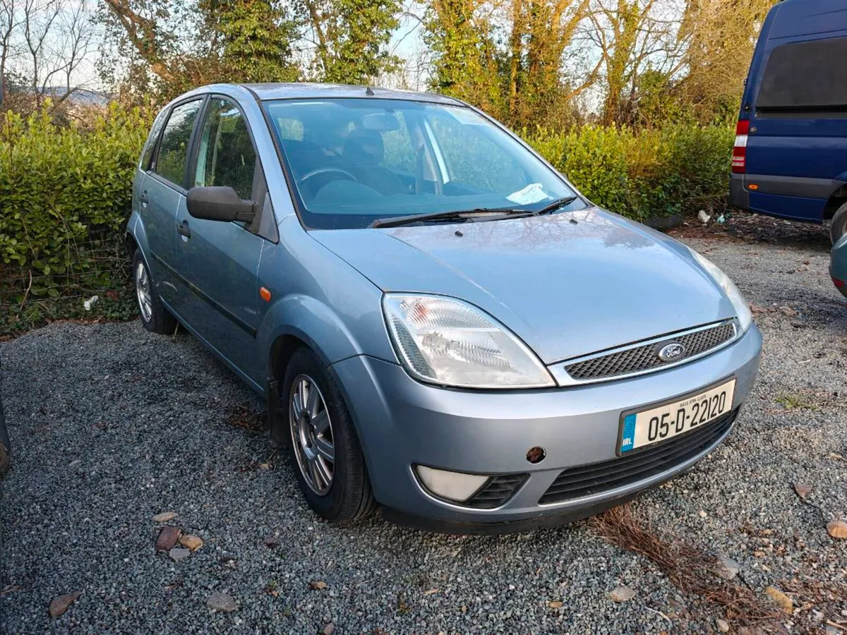 Ford fiesta Ghia 1.4 AUTOMATIC - Image 1
